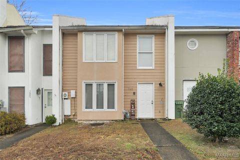 Photo of 1611 COBBLESTONE Court, Montgomery, AL 36117 (MLS # 582916)