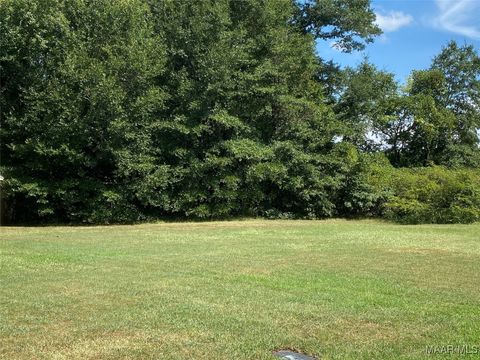 Photo of 427 Cantabury Lane, Millbrook, AL 36054 (MLS # 578923)