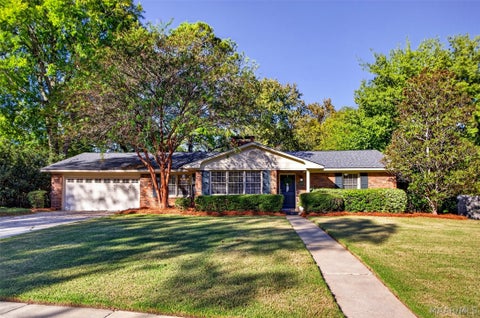 Photo of 1826 Fairforest Drive, Montgomery, AL 36106 (MLS # 591361)