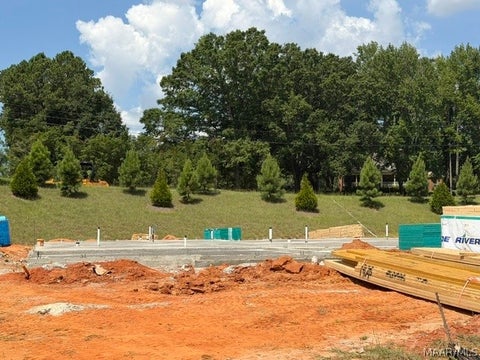 Photo of 1025 Sunfield Drive, Prattville, AL 36066 (MLS # 589381)