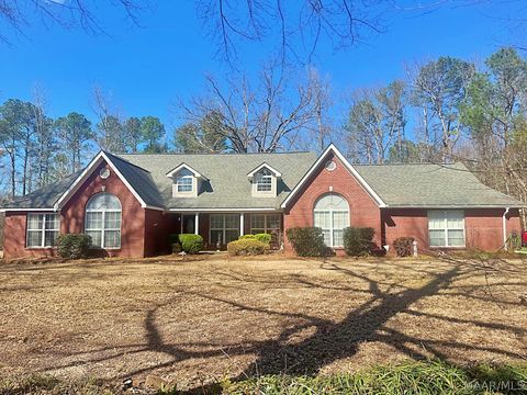Photo of 250 Woodridge Drive, Wetumpka, AL 36092 (MLS # 584257)