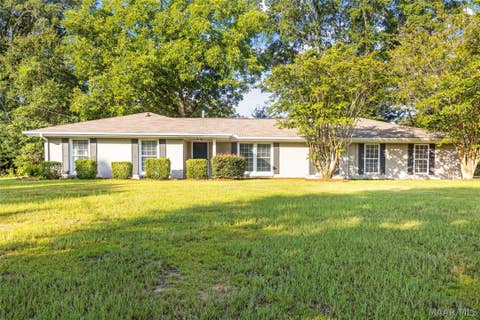 Photo of 801 Carter Road, Prattville, AL 36067 (MLS # 589728)