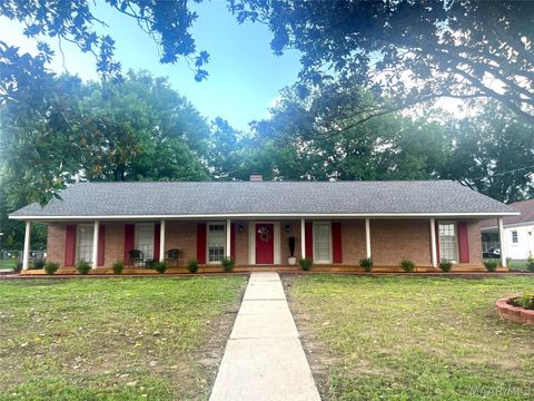 Photo of 2347 Wentworth Drive, Montgomery, AL 36106 (MLS # 588900)