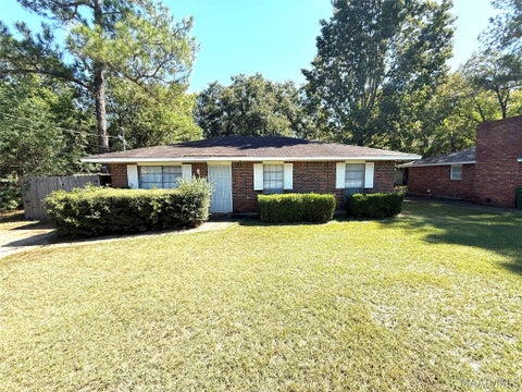 Photo of 6330 WARES FERRY Road, Montgomery, AL 36117 (MLS # 591238)