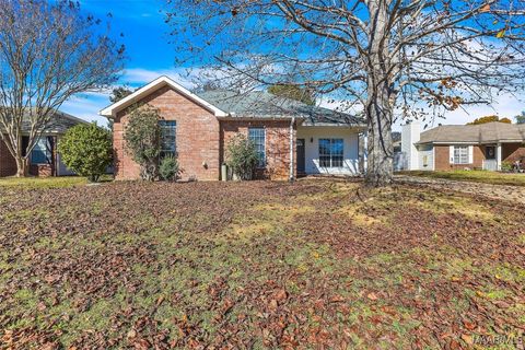 Photo of 125 Cotton Lakes Boulevard, Wetumpka, AL 36092 (MLS # 581525)