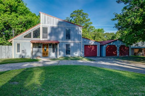 Photo of 1854 LONGMEADOW Drive, Montgomery, AL 36106 (MLS # 585169)