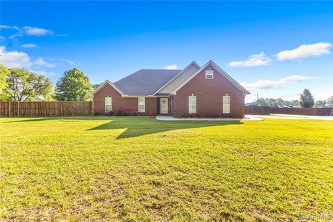 Photo of 2308 County Road 81 Road, Clanton, AL 35045 (MLS # 586931)