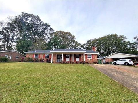 Photo of 228 Bellehurst Drive, Montgomery, AL 36109 (MLS # 580461)