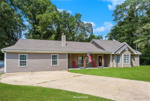 Photo of 105 Lakeview Court, Wetumpka, AL 36092 (MLS # 588186)