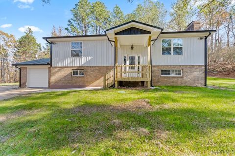 Photo of 430 Forge Road, Deatsville, AL 36022 (MLS # 582162)