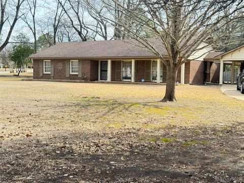 Photo of 2721 S Colonial Drive, Montgomery, AL 36111 (MLS # 584130)