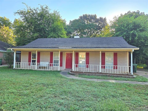 Photo of 473 Forest Park Drive, Montgomery, AL 36109 (MLS # 590693)
