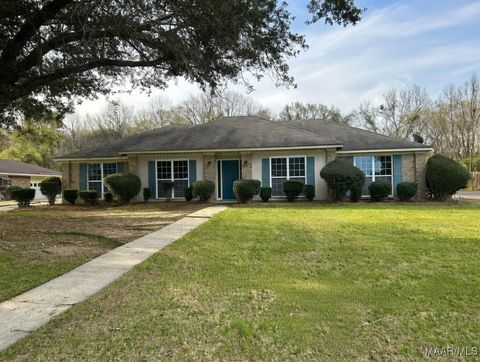 Photo of 200 Oldfield Drive, Montgomery, AL 36117 (MLS # 583096)