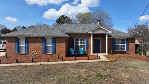 Photo of 618 OLD CAMP Drive, Pike Road, AL 36064 (MLS # 584431)