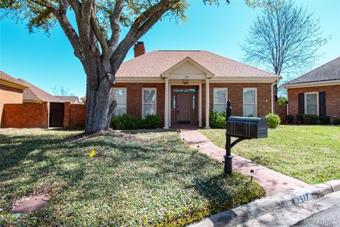 Photo of 1517 Charleton Drive, Montgomery, AL 36106 (MLS # 584701)