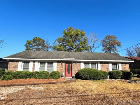 Photo of 260 Smallbrook Drive, Montgomery, AL 36116 (MLS # 582432)