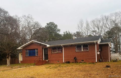 Photo of 411 Howard Road, Tuskegee, AL 36088 (MLS # 584281)