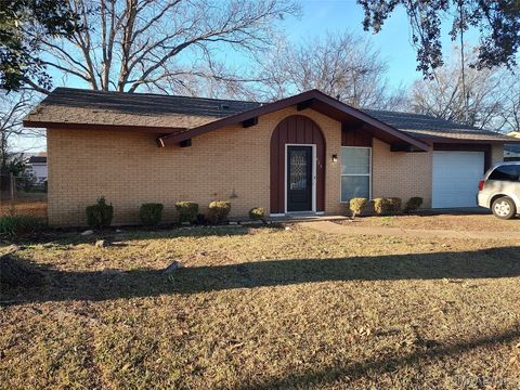 Photo of 423 Daman Drive, Montgomery, AL 36108 (MLS # 583918)