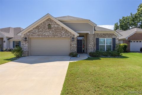 Photo of 533 Lismore Place, Montgomery, AL 36117 (MLS # 579608)