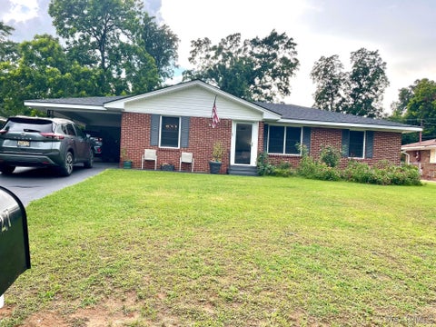 Photo of 1127 Rosedale Drive, Montgomery, AL 36107 (MLS # 588791)