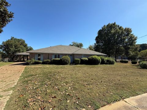 Photo of 212 W Vanderbilt Loop, Montgomery, AL 36109 (MLS # 581598)