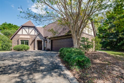Photo of 3404 OAK GROVE Circle, Montgomery, AL 36116 (MLS # 590851)