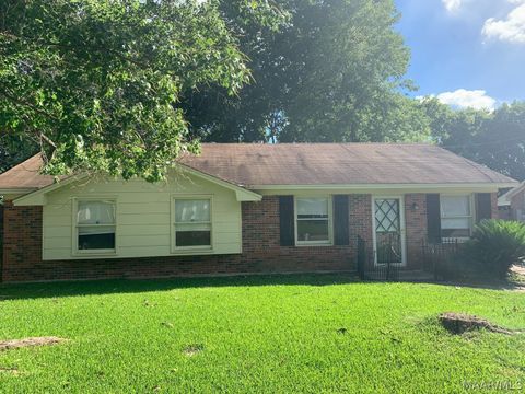 Photo of 1232 ZEPHYR HILLS Drive, Montgomery, AL 36109 (MLS # 584430)