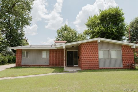 Photo of 28 Eton Road, Montgomery, AL 36109 (MLS # 587610)