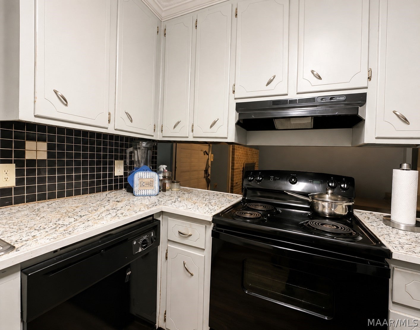 109 Christie Lane - Photo 3