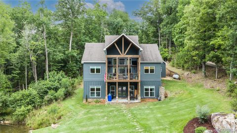 Photo of 88 Lighthouse Court, Dadeville, AL 36853 (MLS # 587031)