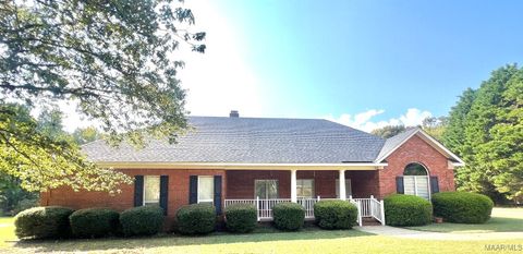 Photo of 1525 EMERALD MOUNTAIN Parkway, Wetumpka, AL 36093 (MLS # 580083)