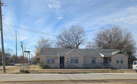 Photo of 28 Crenshaw Street, Montgomery, AL 36104 (MLS # 573862)