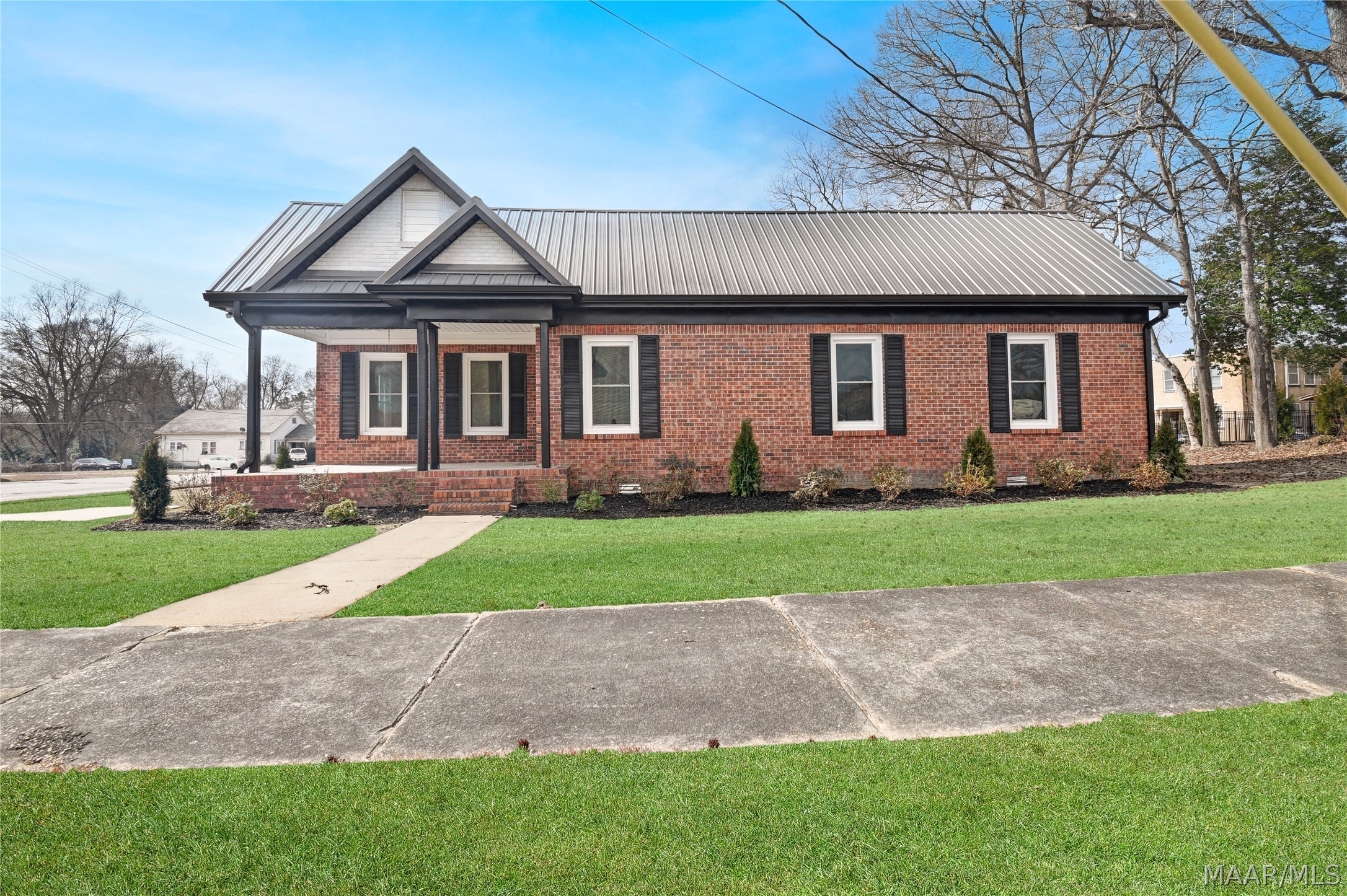 203 8th Street - Photo 2