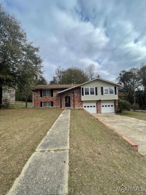 Photo of 14 Azaleawood Drive, Wetumpka, AL 36093 (MLS # 582506)