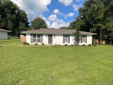 Photo of 1610 Gilmer Avenue, Tallassee, AL 36078 (MLS # 588983)