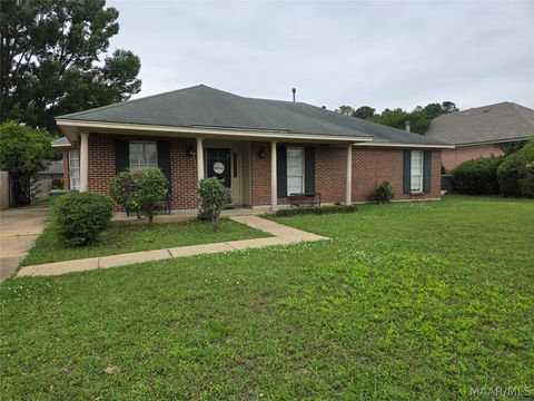 Photo of 2700 FAIR OAKS Drive, Montgomery, AL 36117 (MLS # 586681)