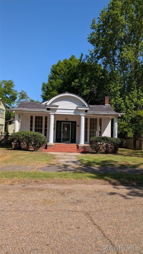 Photo of 711 Arsenal Place, Selma, AL 36701 (MLS # 586092)
