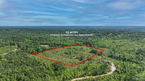 Photo of 1 County Road 6, Prattville, AL 36067 (MLS # 588831)