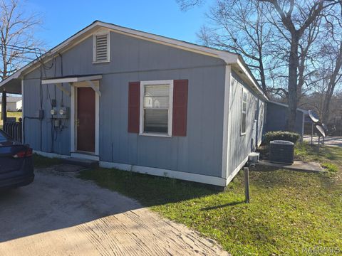 Photo of 110 Poplar Street, Monroeville, AL 36460 (MLS # 583694)