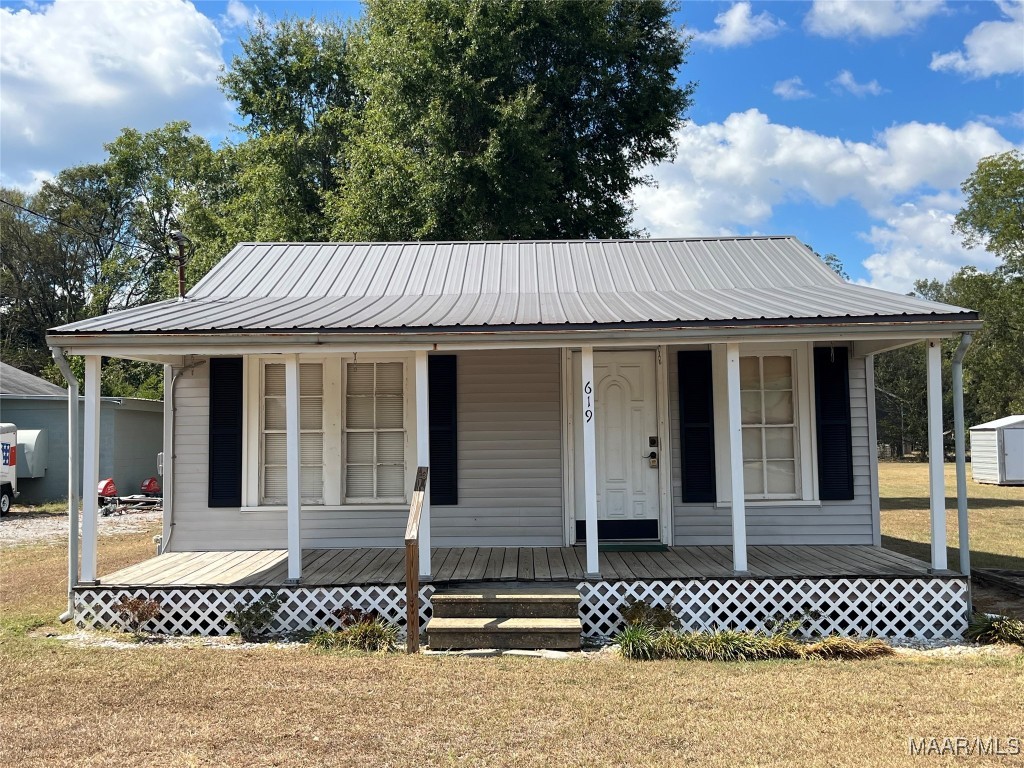 Photo 1 of 8 — 619 Medical Center Parkway, Selma, AL 36701