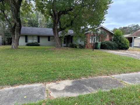 Photo of 806 LEICESTER Drive, Montgomery, AL 36116 (MLS # 587640)