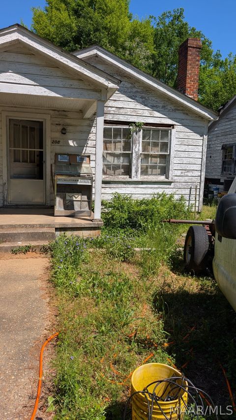 Photo of 208 Rosedale Avenue, Selma, AL 36703 (MLS # 586536)