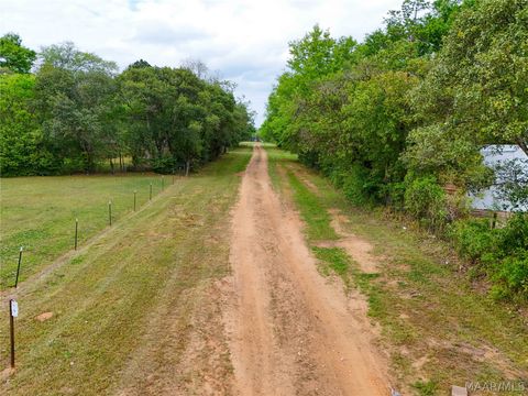 Photo of 2631 Forbes Road, Montgomery, AL 36110 (MLS # 586006)