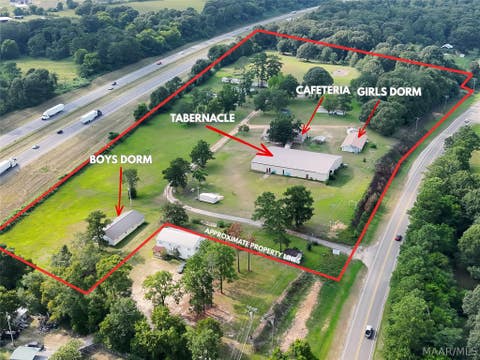 Photo of 2443 US Highway 31 Highway N, Deatsville, AL 36022 (MLS # 589228)