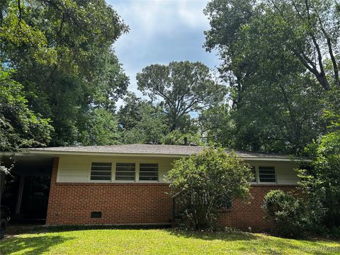 Photo of 3306 VERMONT Drive, Montgomery, AL 36109 (MLS # 586813)
