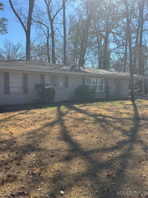 Photo of 1835 Hill Hedge Drive, Montgomery, AL 36106 (MLS # 583732)