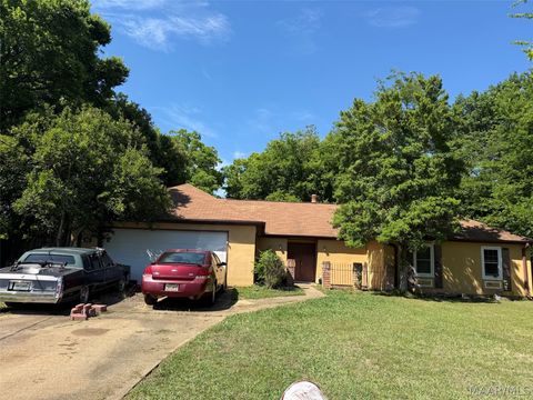 Photo of 4537 Lisa Court, Montgomery, AL 36106 (MLS # 586565)