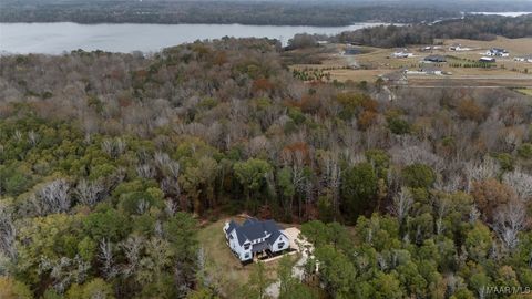 Photo of 178 Shoal Creek Drive, Deatsville, AL 36022 (MLS # 581851)