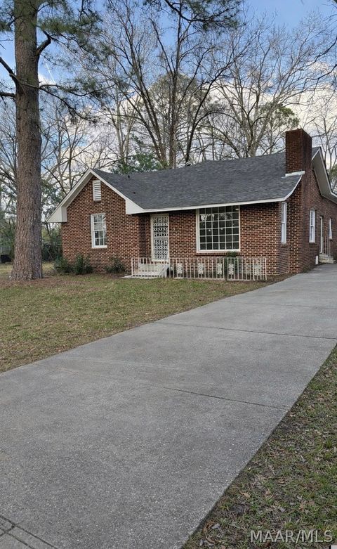Photo of 3515 Whiting Avenue, Montgomery, AL 36105 (MLS # 584613)