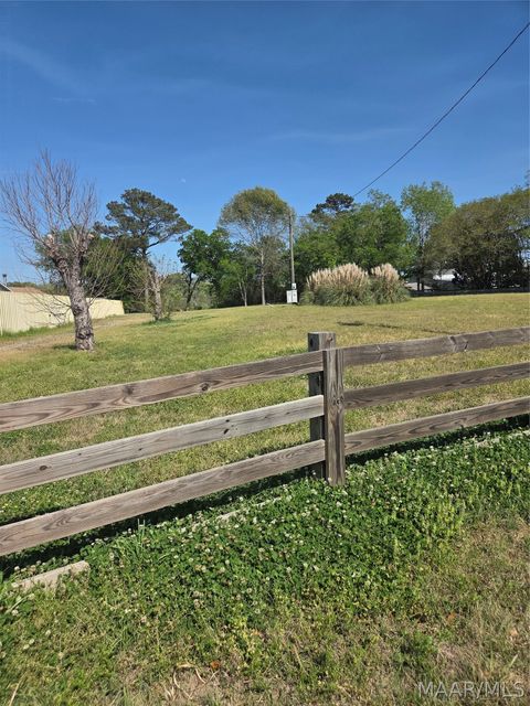 Photo of 135 Pierce Lane, Prattville, AL (MLS # 585401)